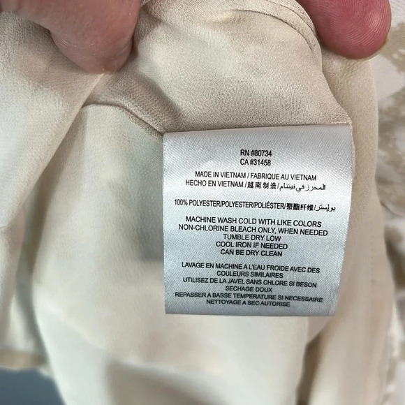 BCBGENERATION Ruffled Faux Wrap Dress Tan White Animal Leopard Print Pockets M - Picture 10 of 13